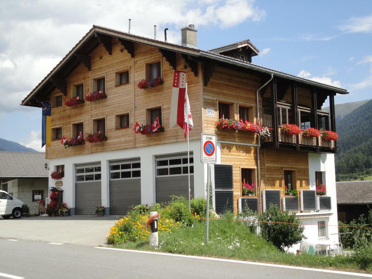 Haus Wiedersehn Goms エクステリア 写真